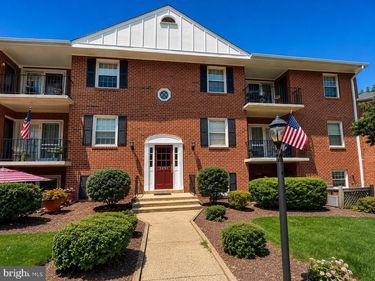 3830 LYNDHURST DRIVE, Unit 303, FAIRFAX, VA 22031