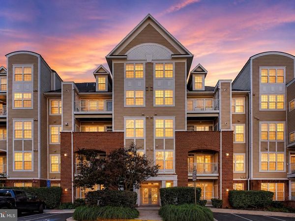 2711 BELLFOREST COURT, Unit 305, VIENNA, VA 22180