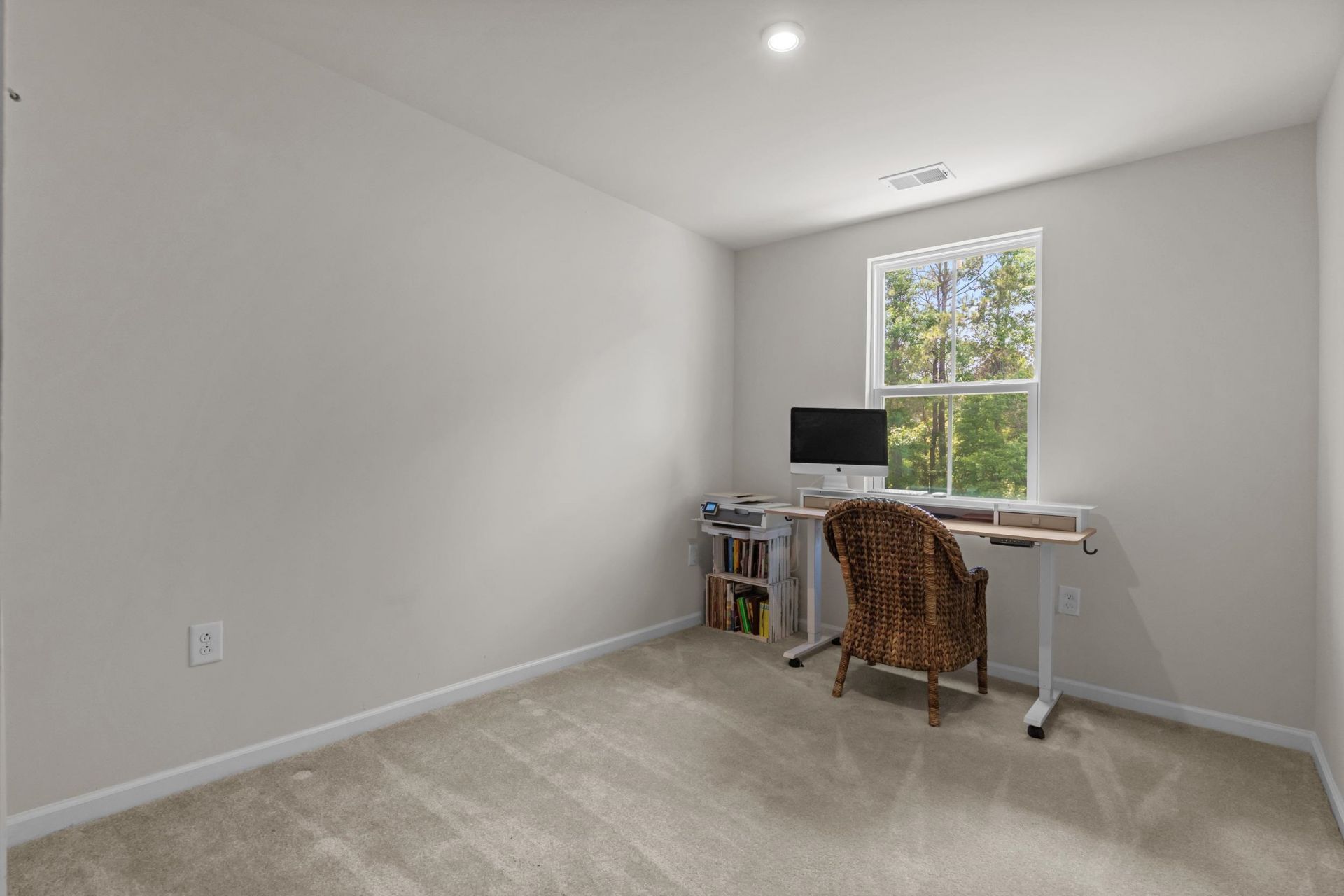 142 Villa Grande St.  Photo 8