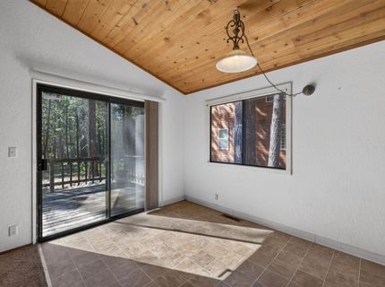 11051 Lausanne Way , Truckee, CA 96161 Photo