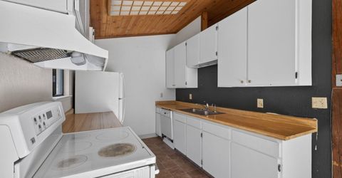 11051 Lausanne Way , Truckee, CA 96161 Photo