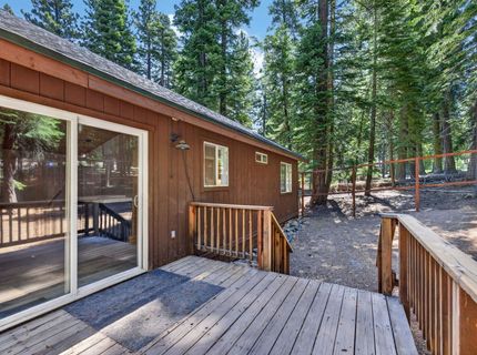 12350 Greenwood Drive, Truckee, CA 96161 Photo