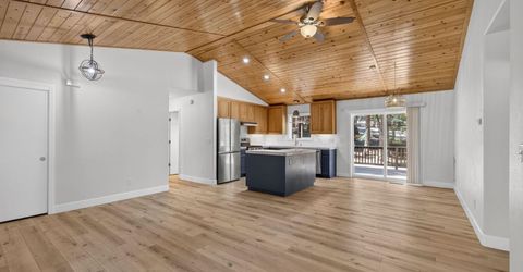 12350 Greenwood Drive, Truckee, CA 96161 Photo