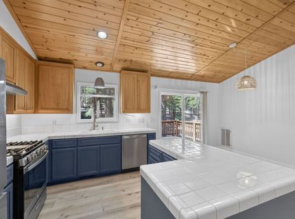 12350 Greenwood Drive, Truckee, CA 96161 Photo