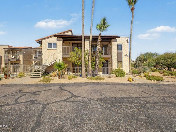 7502 E CAREFREE Drive, Unit 201, Carefree, AZ 85377