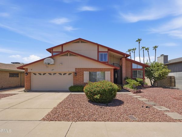 4901 W SELDON Lane, Glendale, AZ 85302