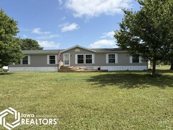 14870 300th Court, Mason City, IA 50401