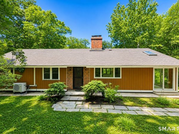 32 Hallsey, Woodbridge, CT 06525