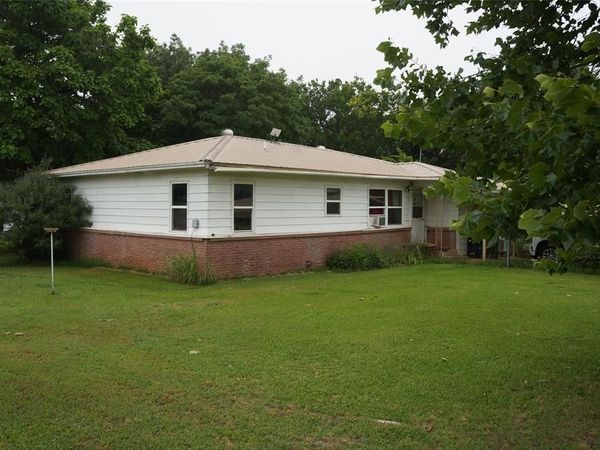 11681 Signal Hill Avenue, Byars, OK 74831