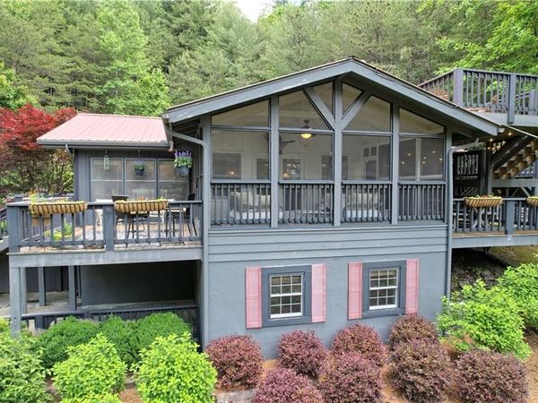 422 Timpson Cove Road , Clayton, GA 30525