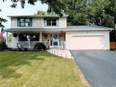 76 Emerald Point, Rochester, NY 14624
