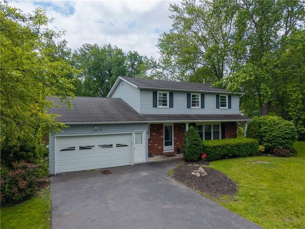 20 Paddington Drive , Gates, NY 14624