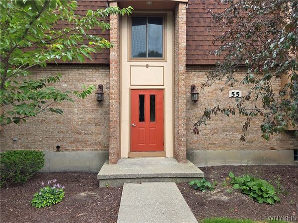55 Greenwich Drive, Unit 4, Buffalo, NY 14228