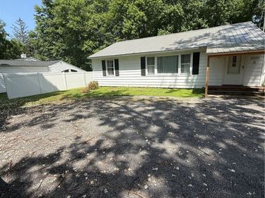 4048 Port Street , Pulaski, NY 13142