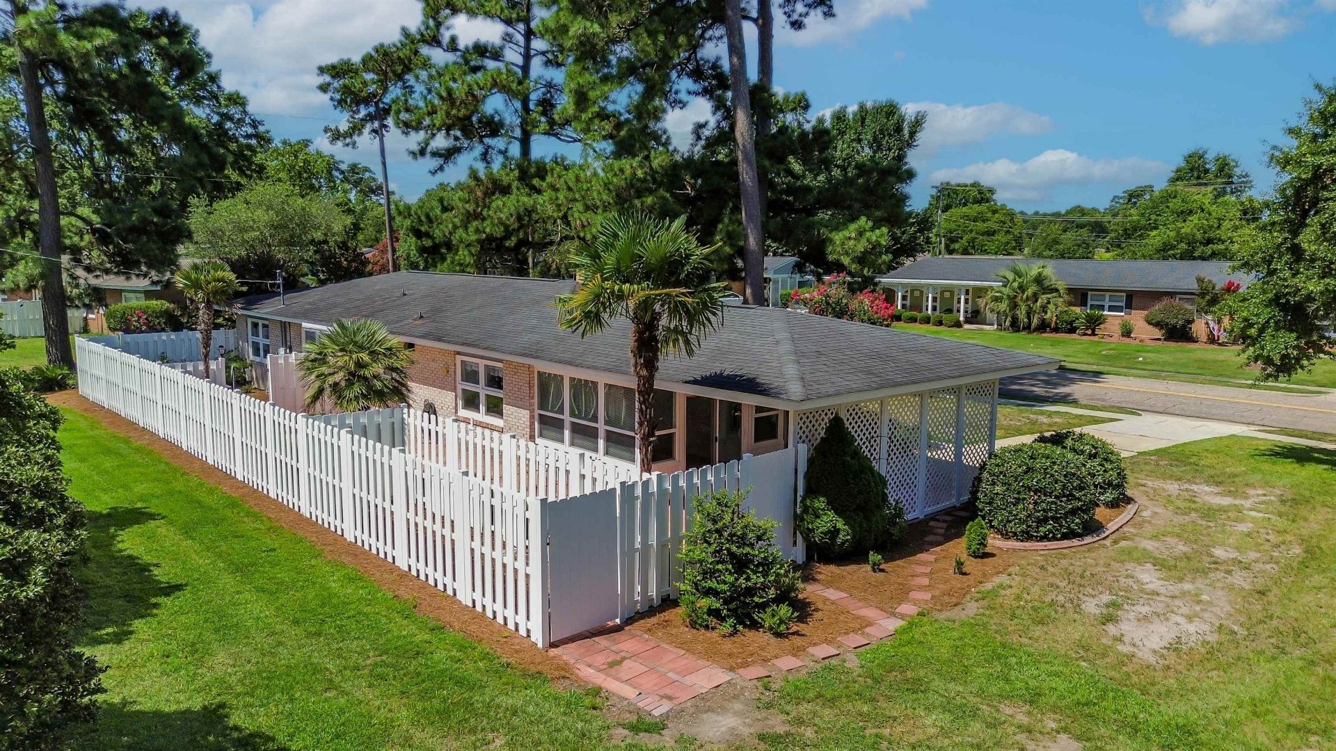 620 Hibiscus Ave. Photo 4