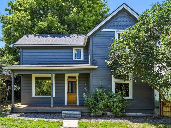 213 N West St, Colfax, WA 99111