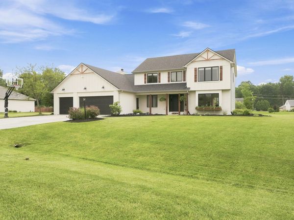 8924 Laurel Hurst Place, Fort Wayne, IN 46835