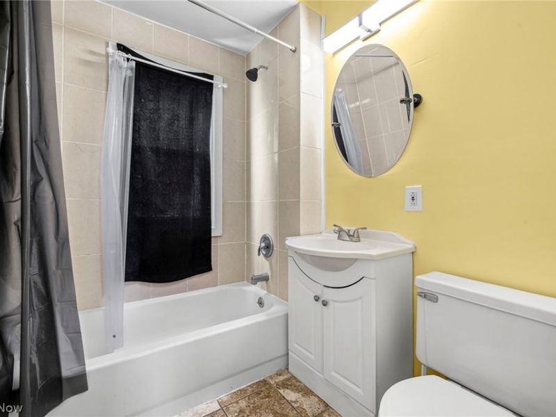 4608 Bucyrus Avenue, Cleveland, OH 44109 Photo 13