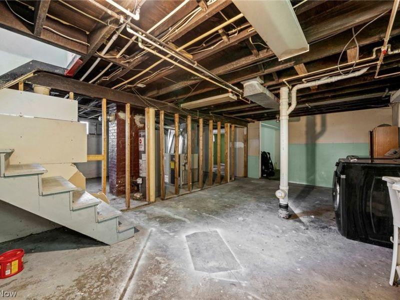 4608 Bucyrus Avenue, Cleveland, OH 44109 Photo 35