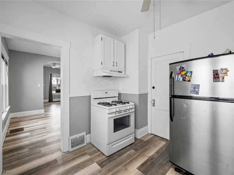 4608 Bucyrus Avenue, Cleveland, OH 44109 Photo 5