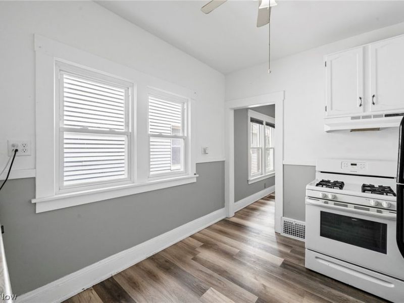 4608 Bucyrus Avenue, Cleveland, OH 44109 Photo 6