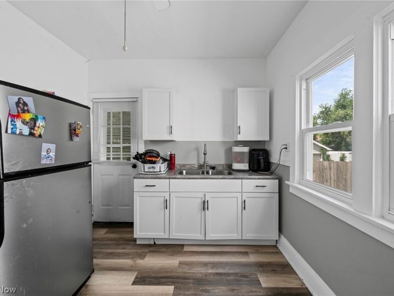 4608 Bucyrus Avenue, Cleveland, OH 44109 Photo 7