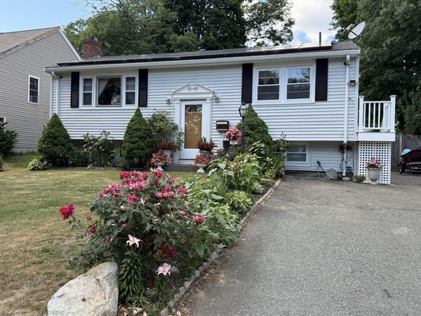 39 Central Street, Brockton, MA 02301