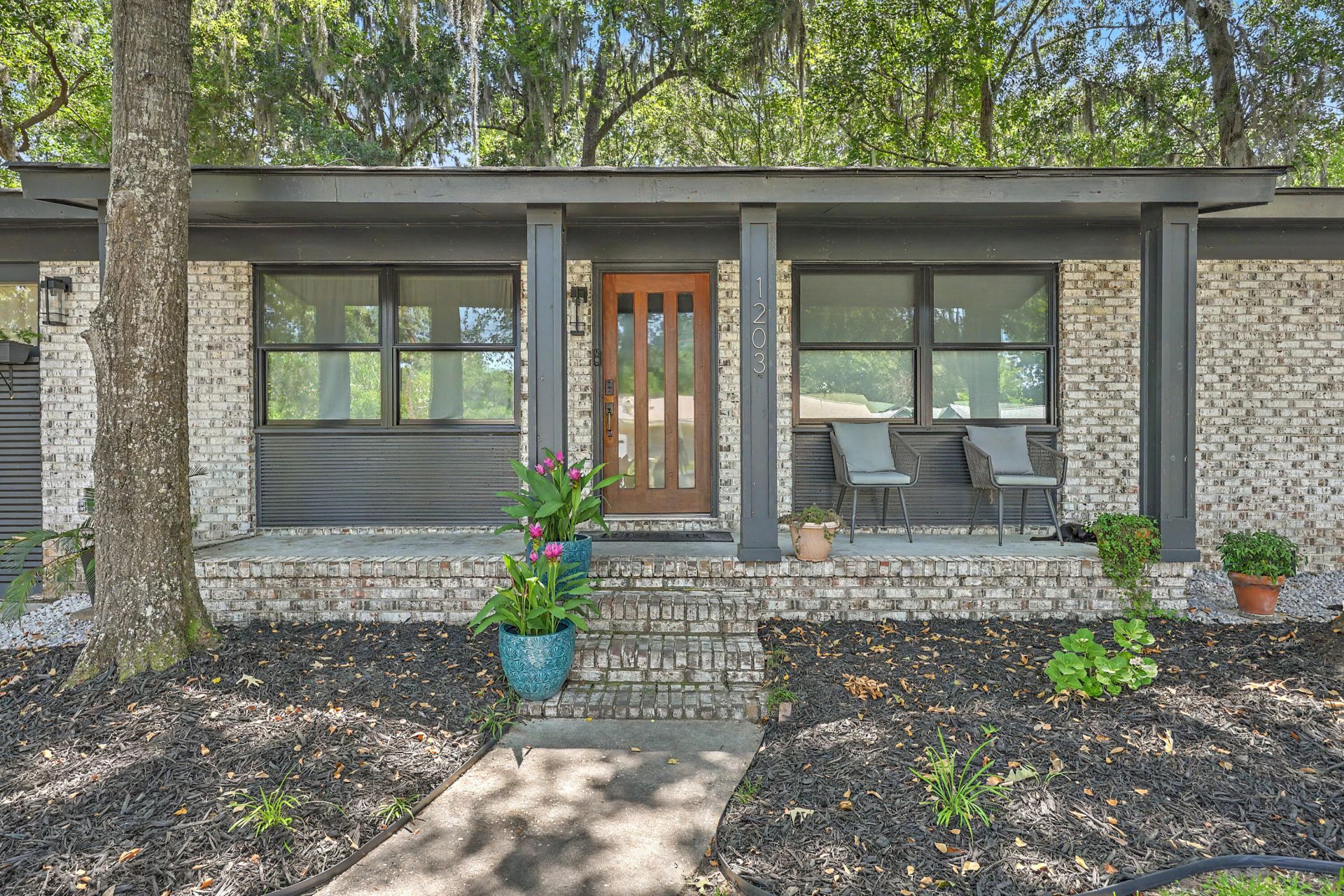 1203 Valley Drive Photo 6