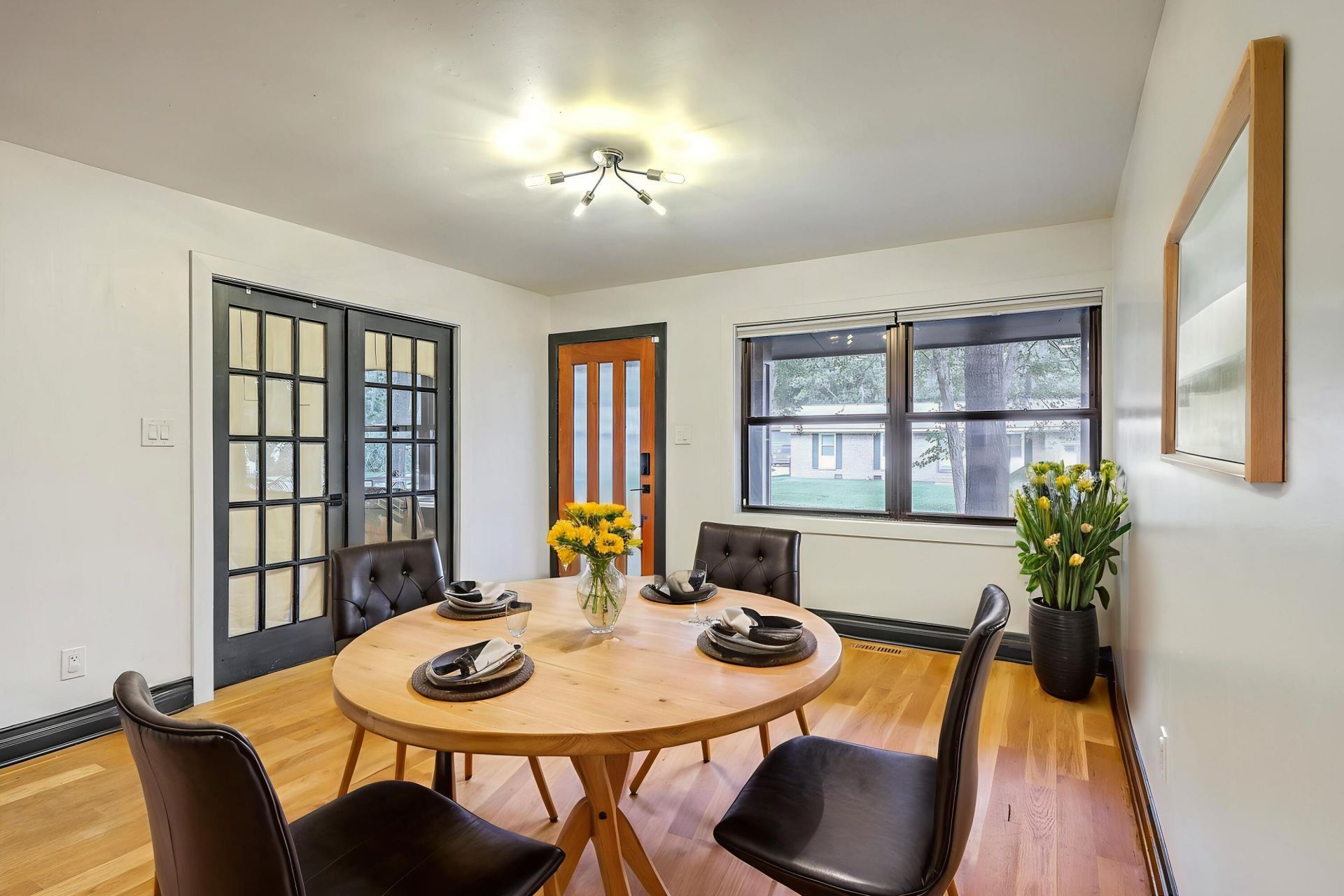 1203 Valley Drive Photo 9