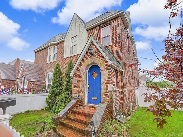 9327 244th Street, Floral Park, NY 11001