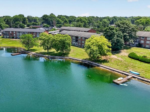5026 Allisonville Road, Unit B, Indianapolis, IN 46205