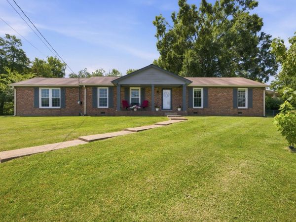 709 Harpeth Pkwy W, Nashville, TN 37221