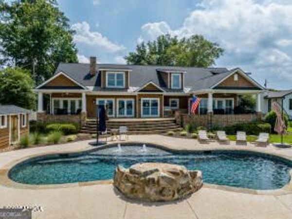 245 Lakeshore Circle, Milledgeville, GA 31061