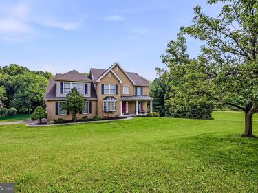 15 BRAMBLE LANE, WEST GROVE, PA 19390