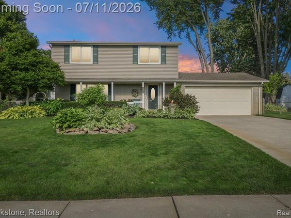 2668 Caterham Drive, Waterford Twp, MI 48329