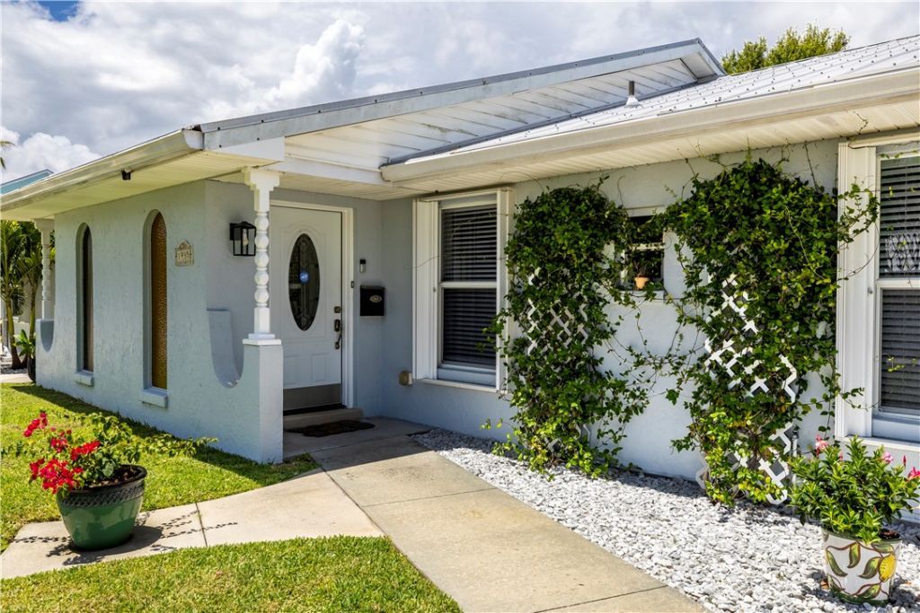 1935 Robalo Drive, Vero Beach, FL 32960 Photo