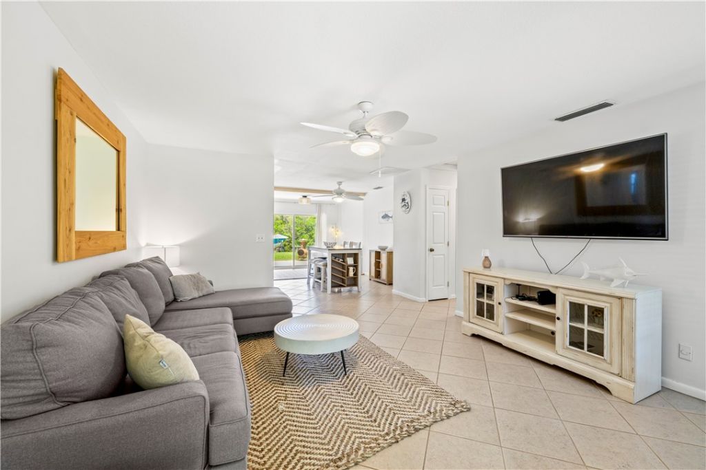 1935 Robalo Drive, Vero Beach, FL 32960 Photo