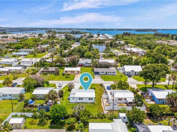 1441 4th Avenue, Vero Beach, FL 32960