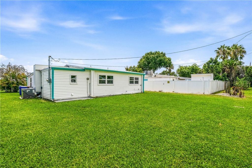 1441 4th Avenue, Vero Beach, FL 32960 Photo