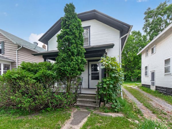 305 Watts Street, Jackson, MI 49203