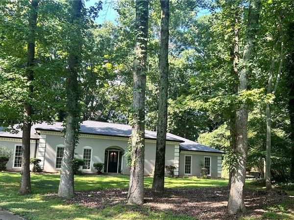2705 Kenwood Court, Duluth, GA 30096