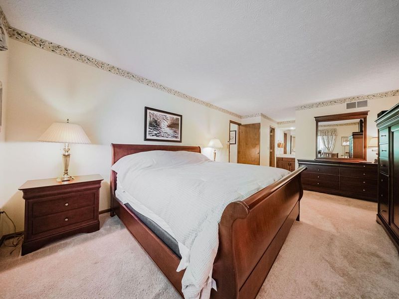 1619 Tuscarora Drive, Grove City, OH 43123 Photo 32