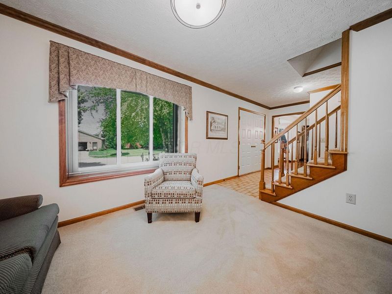 1619 Tuscarora Drive, Grove City, OH 43123 Photo 6