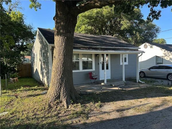 406 McKinley Street, Richmond, MO 64085