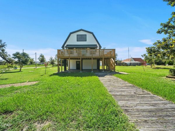 8924 Seminole Street , Youngstown, FL 32466