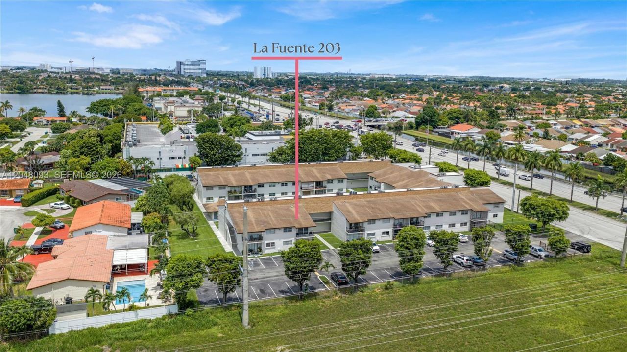 9520 SW 8th St , Unit 203, Miami, FL 33174 Photo