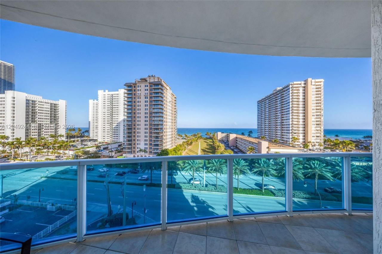 1945 S Ocean Dr, Unit 714, Hallandale Beach, FL 33009 Photo