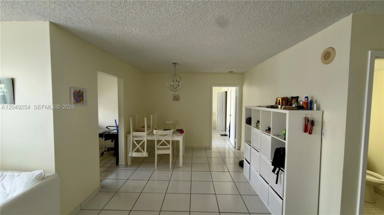 16909 N Bay Rd , Unit 907, Sunny Isles Beach, FL 33160 Photo