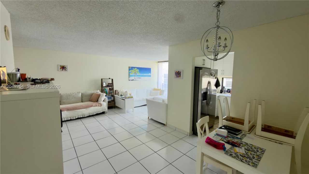 16909 N Bay Rd , Unit 907, Sunny Isles Beach, FL 33160 Photo