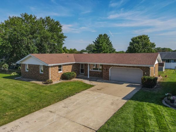 360 Dolly Drive, Manteno, IL 60950